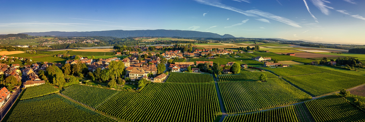 Village d'Etoy au lever du soleil